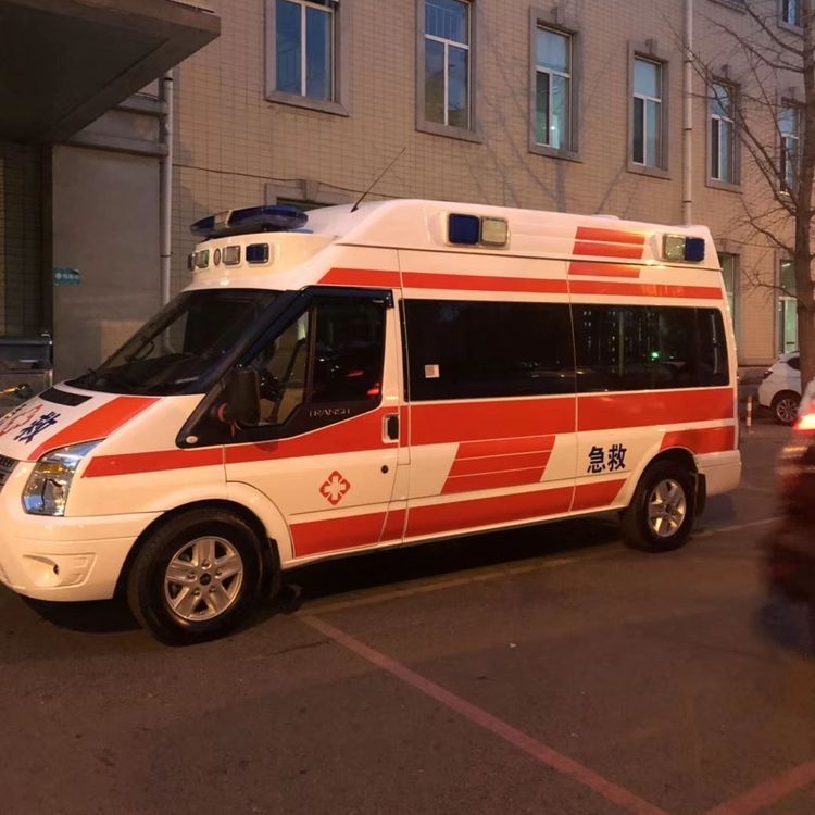 新建夜间租赁救护车护送病人转院：安全转运的 8 大核心注意事项